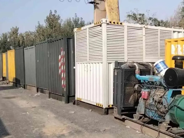 尤溪200KW柴油发电机机组每小时油耗是多少？